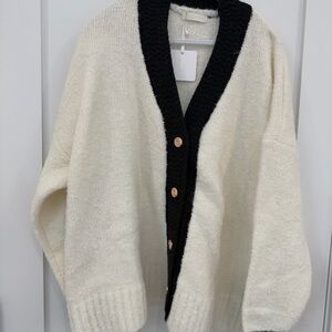 NWT VITA GRACE OS Women's Black and Cream Boyfriend Cardigan Sweater